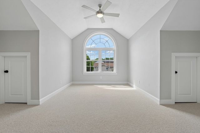 129 Derby St, Worcester, MA 01604