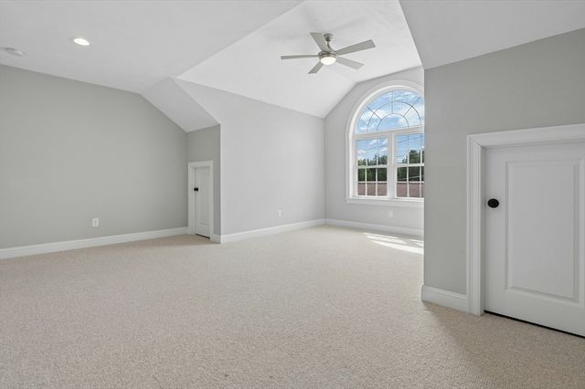 129 Derby St, Worcester, MA 01604