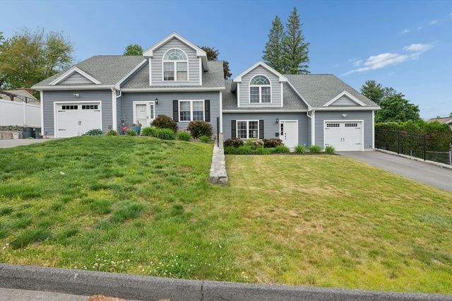 129 Derby St, Worcester, MA 01604