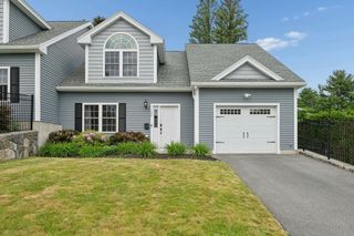 129 Derby St, Worcester, MA 01604
