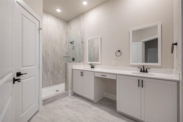 207 Flora Springs CV, Liberty Hill, TX 78642