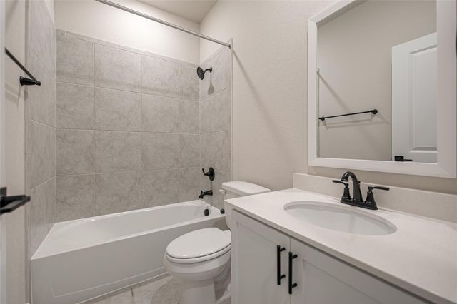 207 Flora Springs CV, Liberty Hill, TX 78642