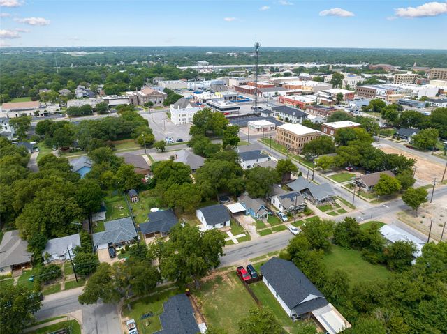 412 S Montgomery Street, Sherman, TX 75090