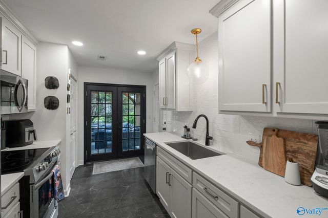 5106 Frankford Drive, Owens Cross Roads, AL 35763