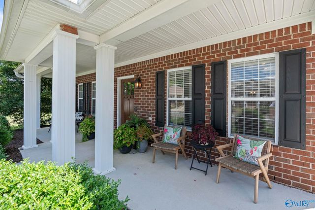 5106 Frankford Drive, Owens Cross Roads, AL 35763