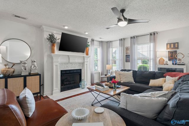 5106 Frankford Drive, Owens Cross Roads, AL 35763