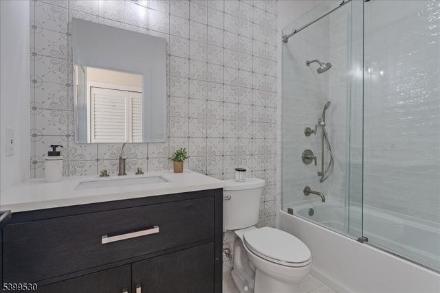 424 Lake Shore Dr, West Milford Twp., NJ 07421