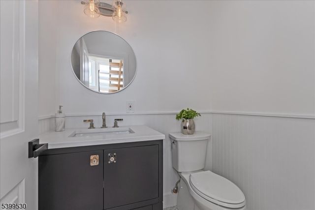 424 Lake Shore Dr, West Milford Twp., NJ 07421