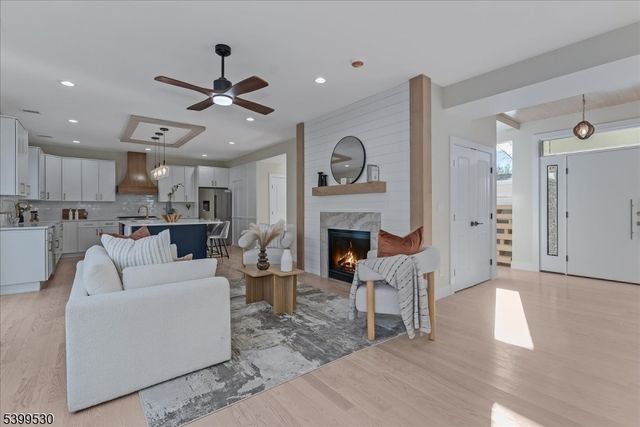 424 Lake Shore Dr, West Milford Twp., NJ 07421