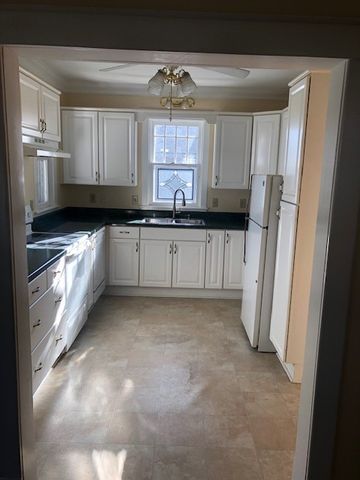 111 McCreary Hts, Dickson, TN 37055