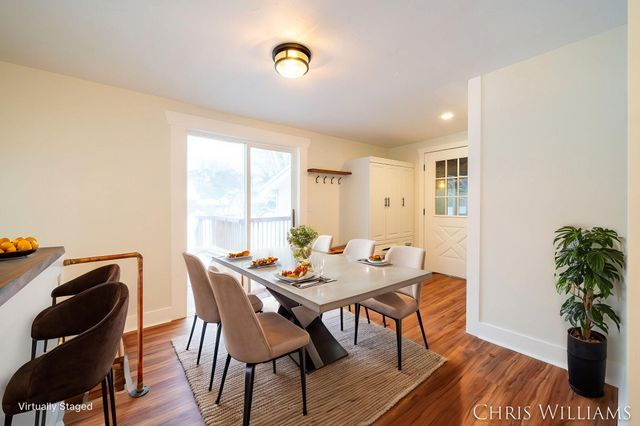 402 W Clinton Street, Hastings, MI 49058