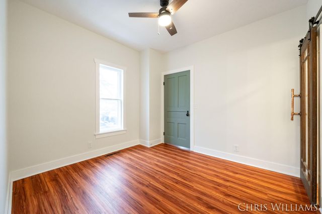 402 W Clinton Street, Hastings, MI 49058