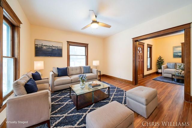 402 W Clinton Street, Hastings, MI 49058