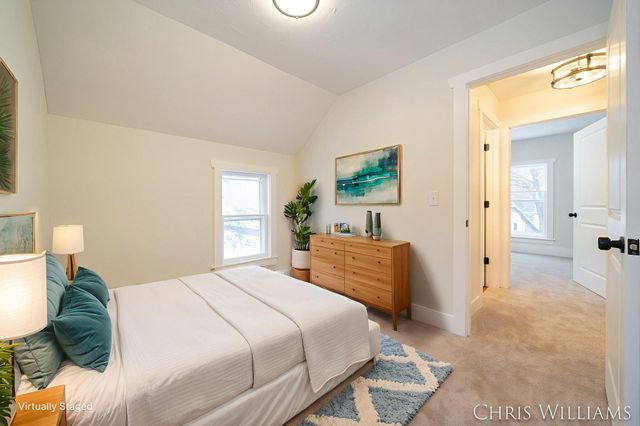 402 W Clinton Street, Hastings, MI 49058