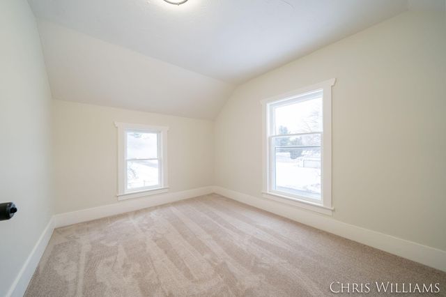 402 W Clinton Street, Hastings, MI 49058