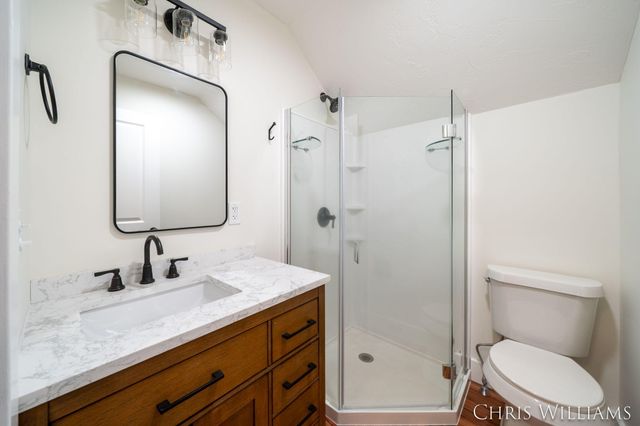 402 W Clinton Street, Hastings, MI 49058