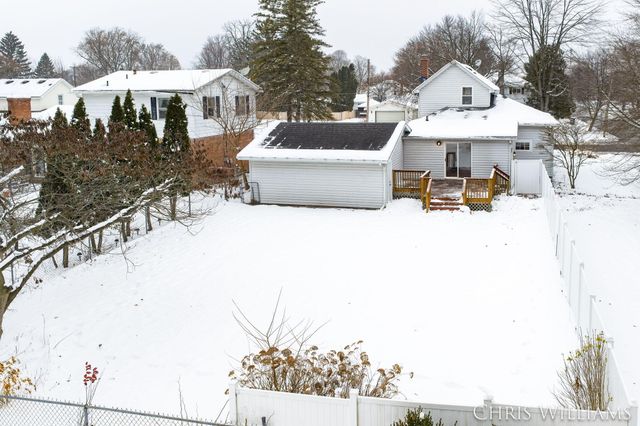 402 W Clinton Street, Hastings, MI 49058