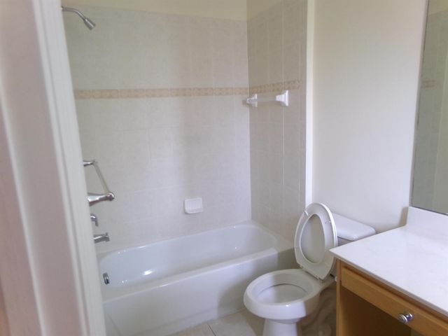 2132 SE Eatonville Drive, Port Saint Lucie, FL 34952