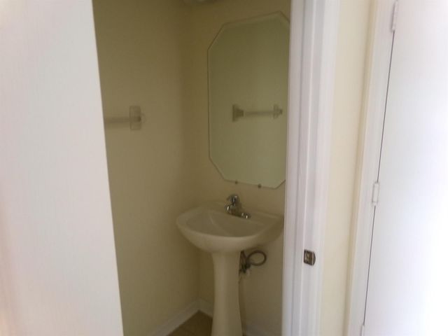 2132 SE Eatonville Drive, Port Saint Lucie, FL 34952