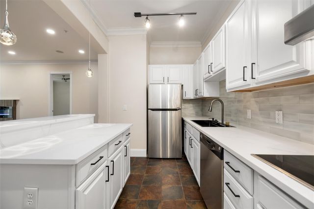 7134 Mapleridge Street 3G, Houston, TX 77081