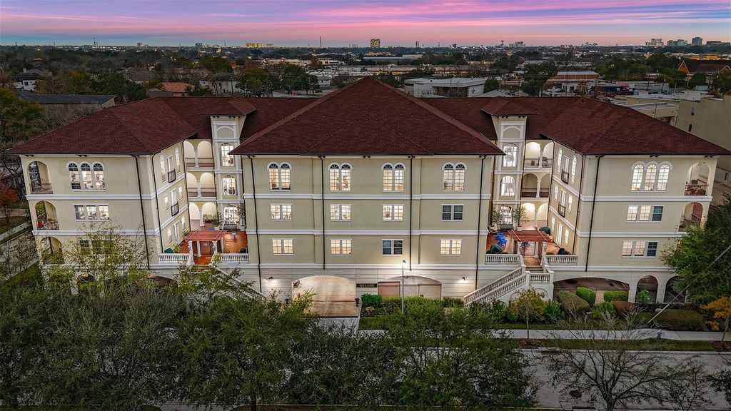 7134 Mapleridge Street 3G, Houston, TX 77081