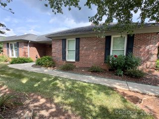 2191 Wynbourne Drive, Gastonia, NC 28056