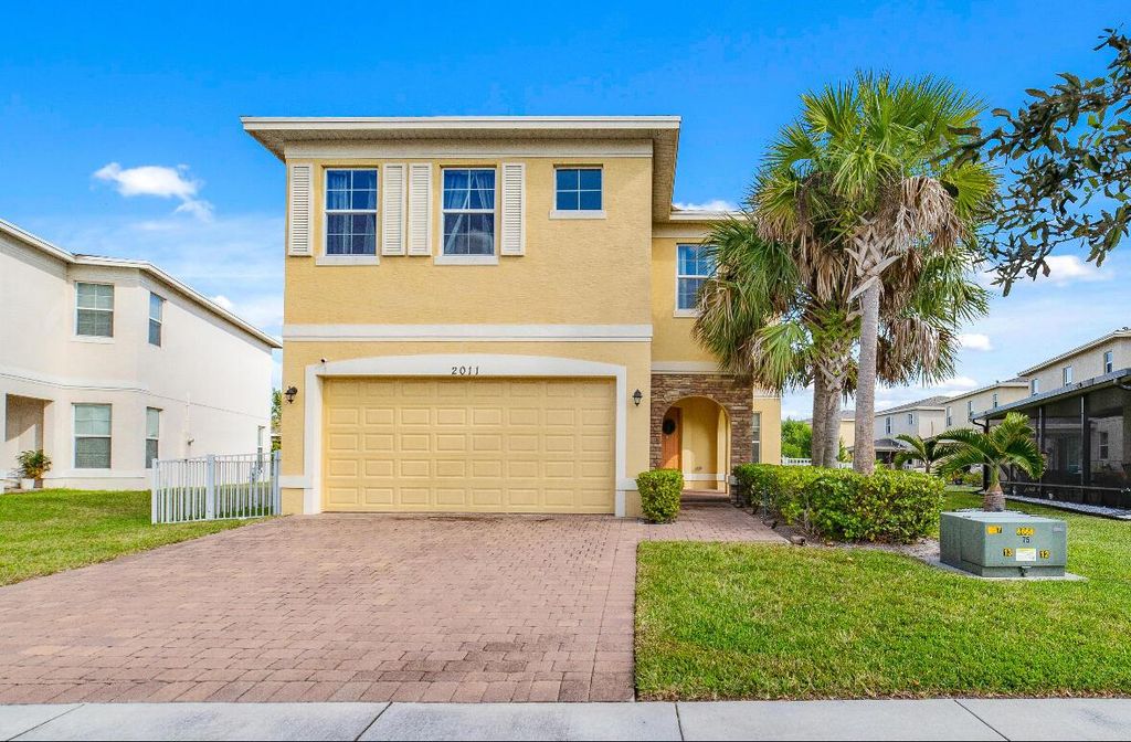 2011 NW Cataluna Circle, Port St Lucie, FL 34986