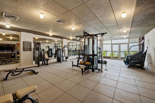 1611 SW 2nd Avenue 301, Miami, FL 33129