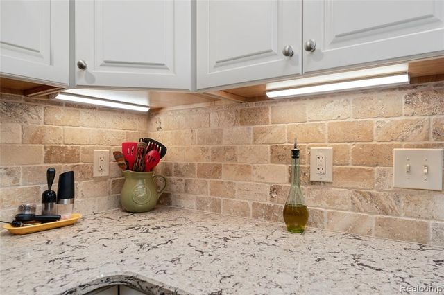 3616 Wedgewood Drive, Lapeer, MI 48446
