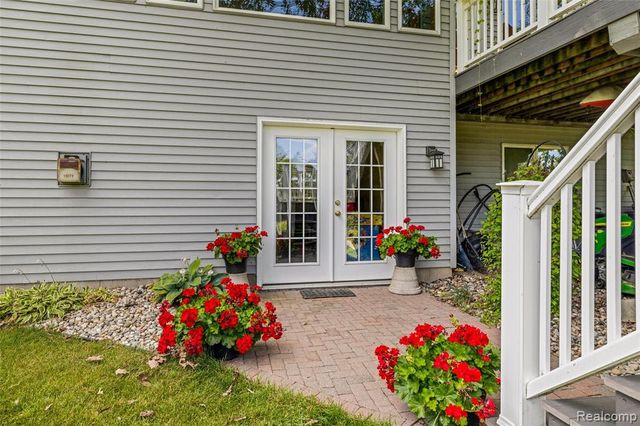 3616 Wedgewood Drive, Lapeer, MI 48446