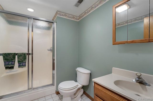 3616 Wedgewood Drive, Lapeer, MI 48446