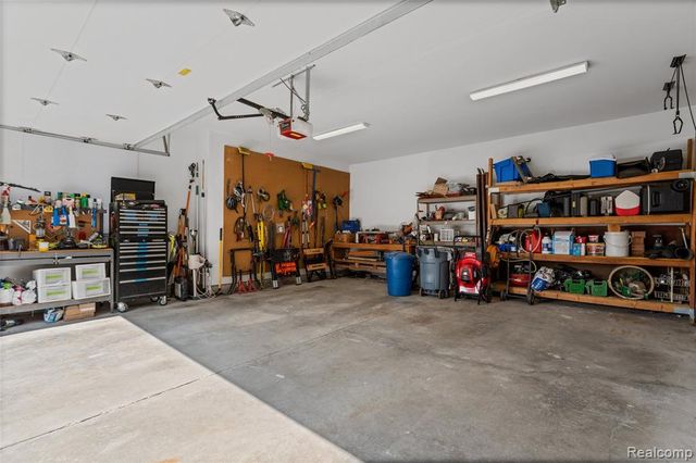 3616 Wedgewood Drive, Lapeer, MI 48446