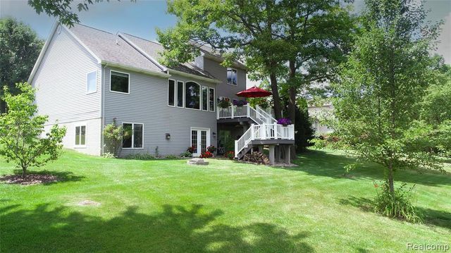 3616 Wedgewood Drive, Lapeer, MI 48446