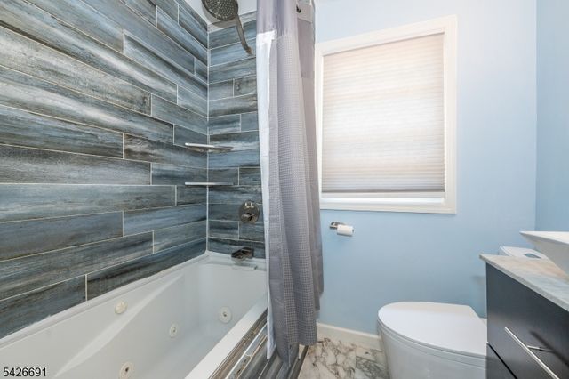 2160 Allen St, Rahway City, NJ 07065