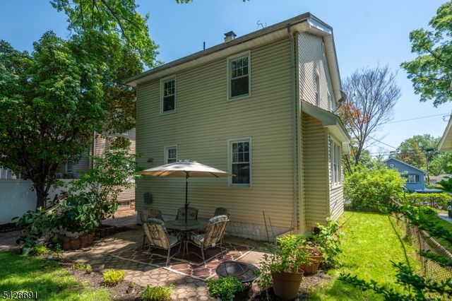 2160 Allen St, Rahway City, NJ 07065