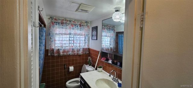 255 Hazelwood Avenue, Buffalo, NY 14215
