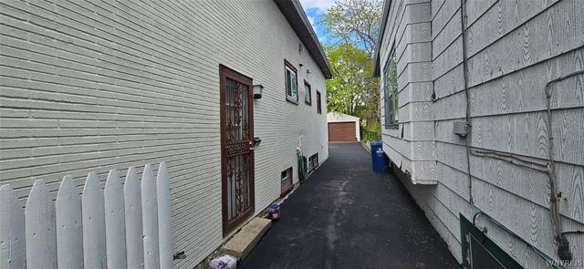 255 Hazelwood Avenue, Buffalo, NY 14215