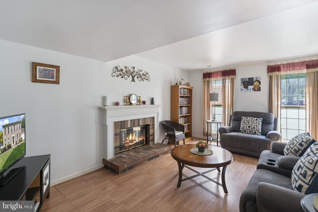 2929 MARSH HAWK DR, Waldorf, MD 20603