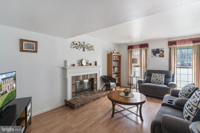 2929 MARSH HAWK DR, Waldorf, MD 20603