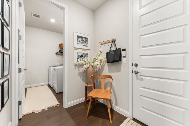 7105 Jument DR, Austin, TX 78738
