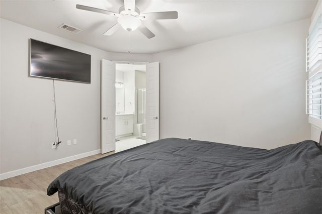 511 Taylor DR, Horseshoe Bay, TX 78657