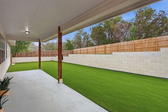 511 Taylor DR, Horseshoe Bay, TX 78657