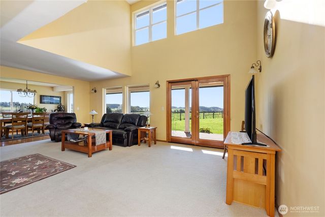 1013 Mallard Lane, Camano Island, WA 98282