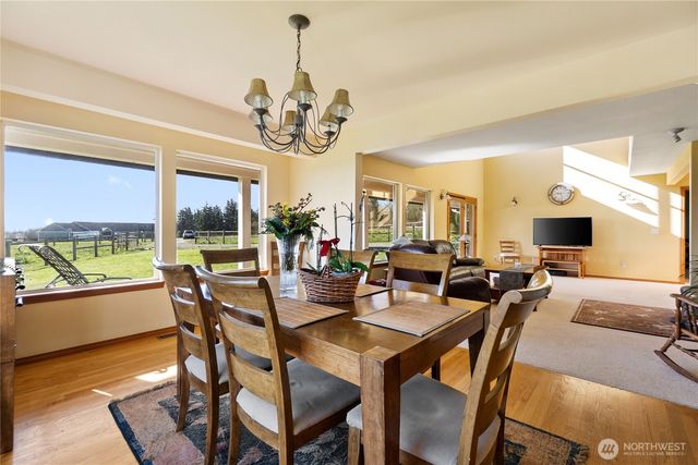 1013 Mallard Lane, Camano Island, WA 98282