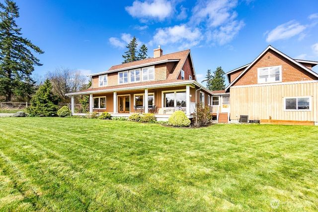 1013 Mallard Lane, Camano Island, WA 98282