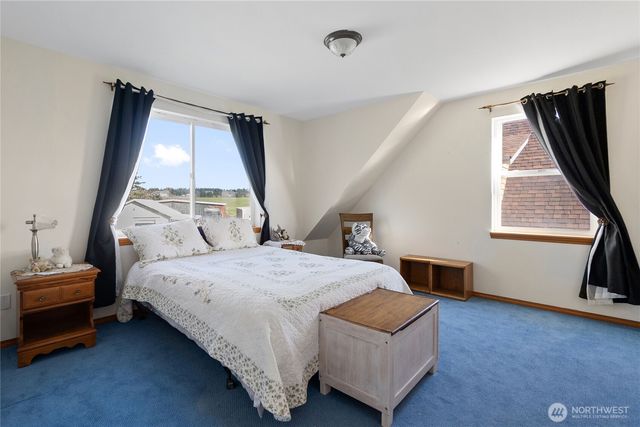 1013 Mallard Lane, Camano Island, WA 98282