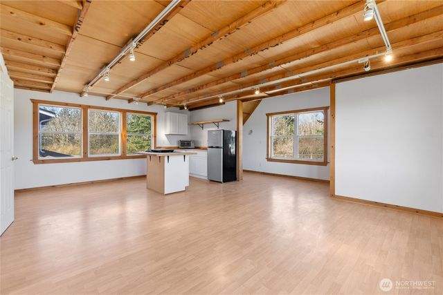 1013 Mallard Lane, Camano Island, WA 98282