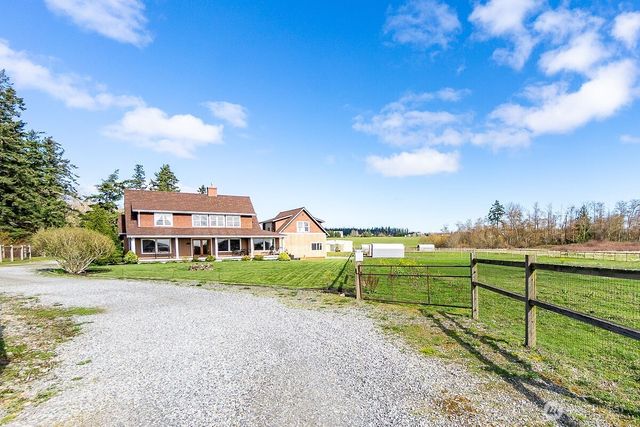 1013 Mallard Lane, Camano Island, WA 98282