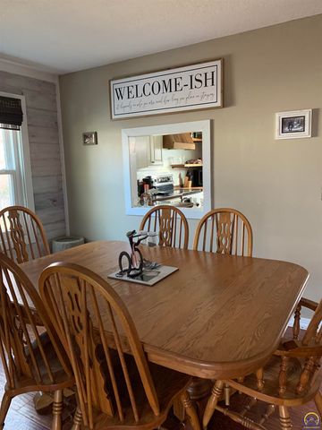 1767 Road 190, Emporia, KS 66801