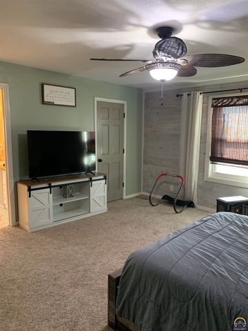 1767 Road 190, Emporia, KS 66801